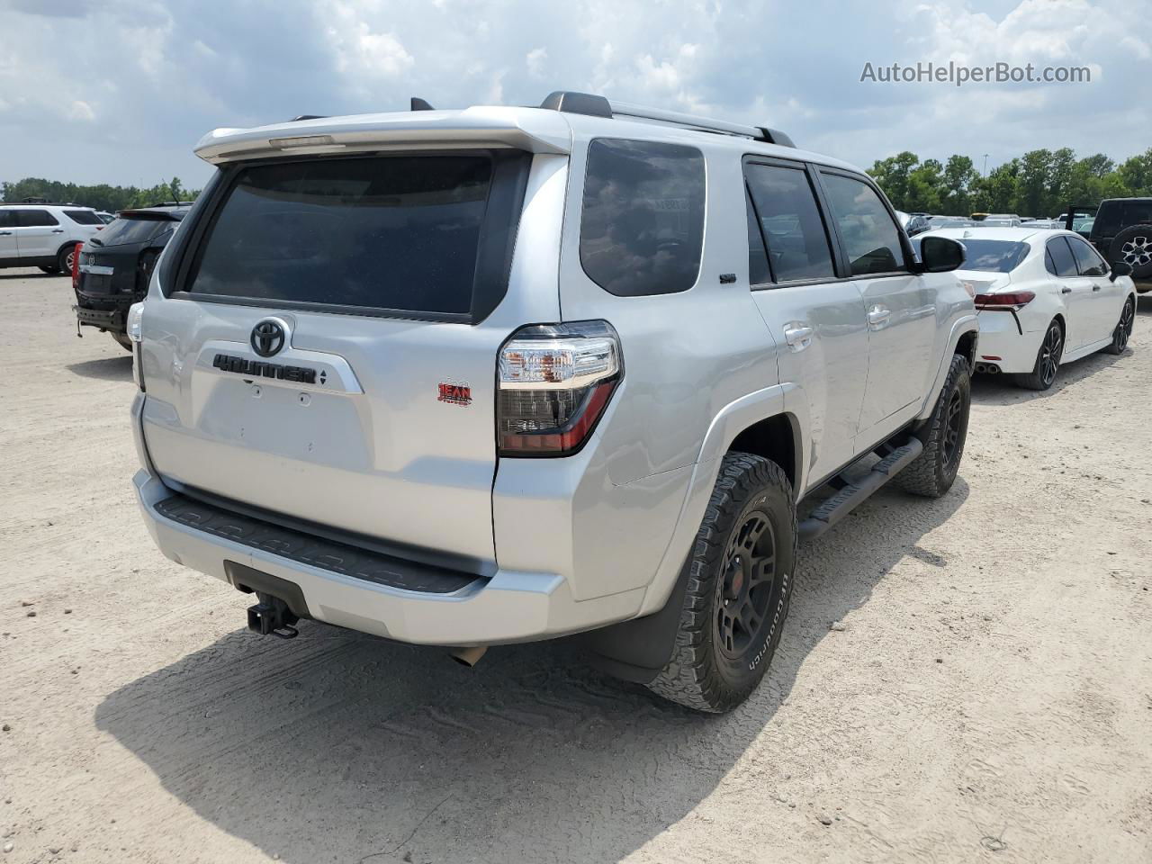 2021 Toyota 4runner Sr5 Silver vin: JTEEU5JR9M5247526