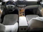 2008 Toyota Highlander Hybrid Серебряный vin: JTEEW41A882013531