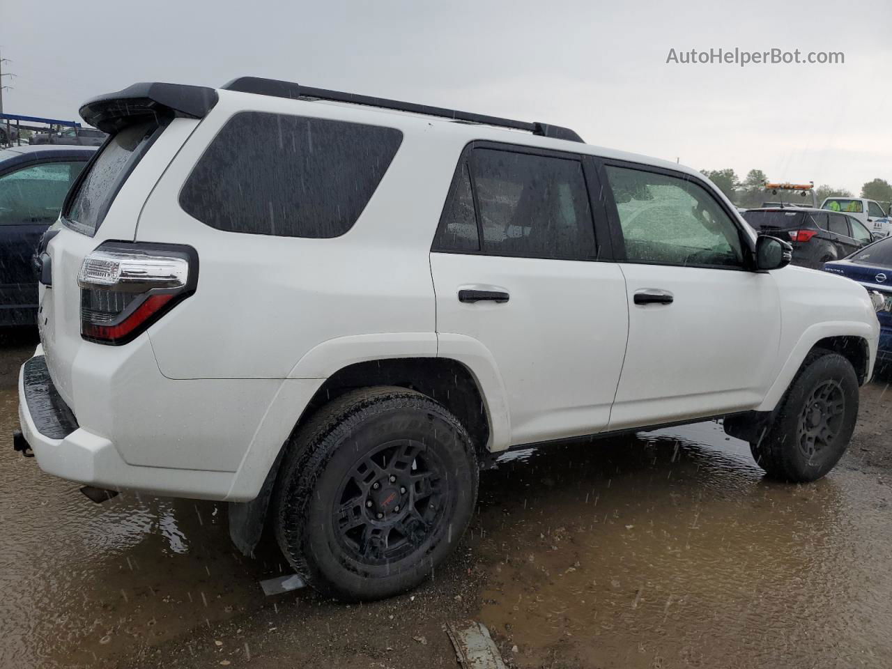 2021 Toyota 4runner Venture Белый vin: JTEHU5JR1M5940555