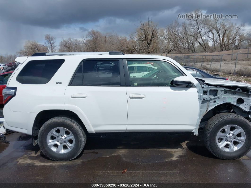 2021 Toyota 4runner Sr5 White vin: JTEMU5JR7M5938680