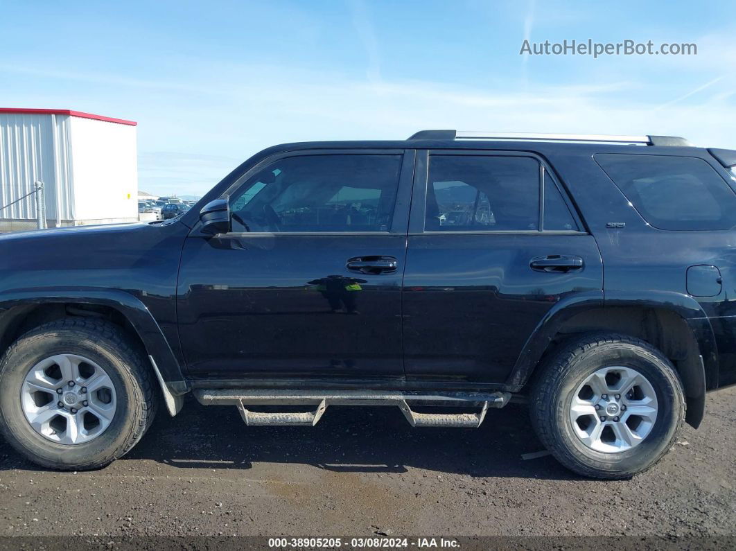 2021 Toyota 4runner Sr5 Черный vin: JTEMU5JR9M5916843