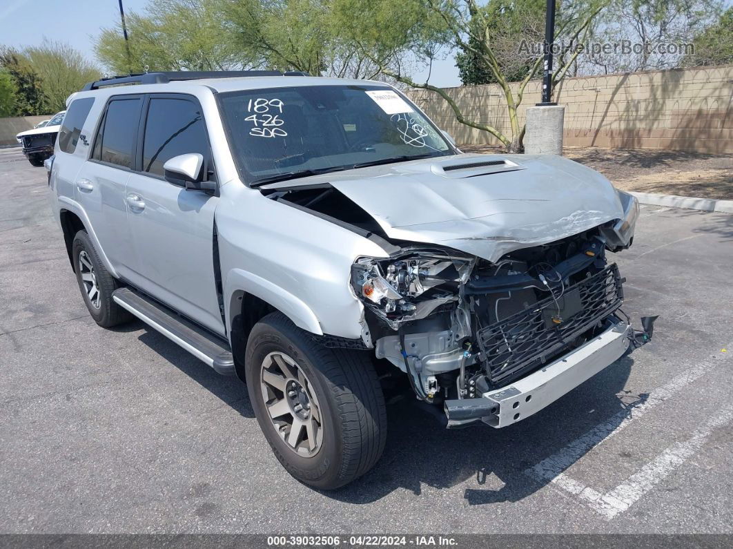 2021 Toyota 4runner Trd Off Road Silver vin: JTEPU5JR4M5949536