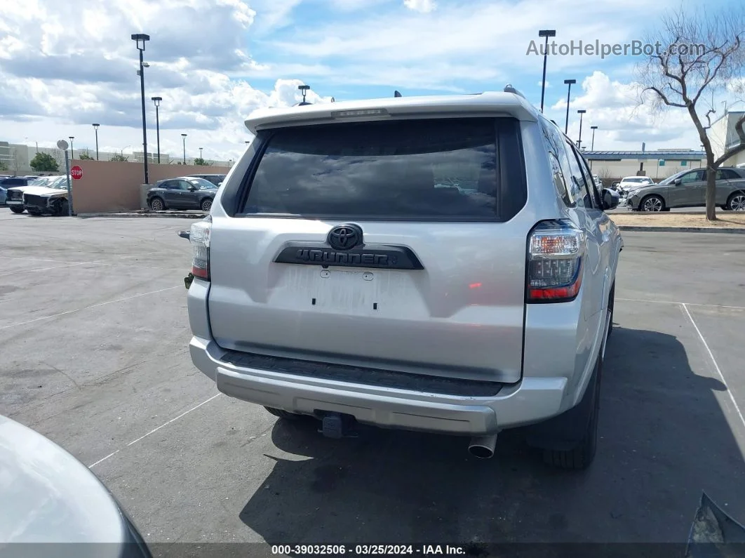 2021 Toyota 4runner Trd Off Road Silver vin: JTEPU5JR4M5949536