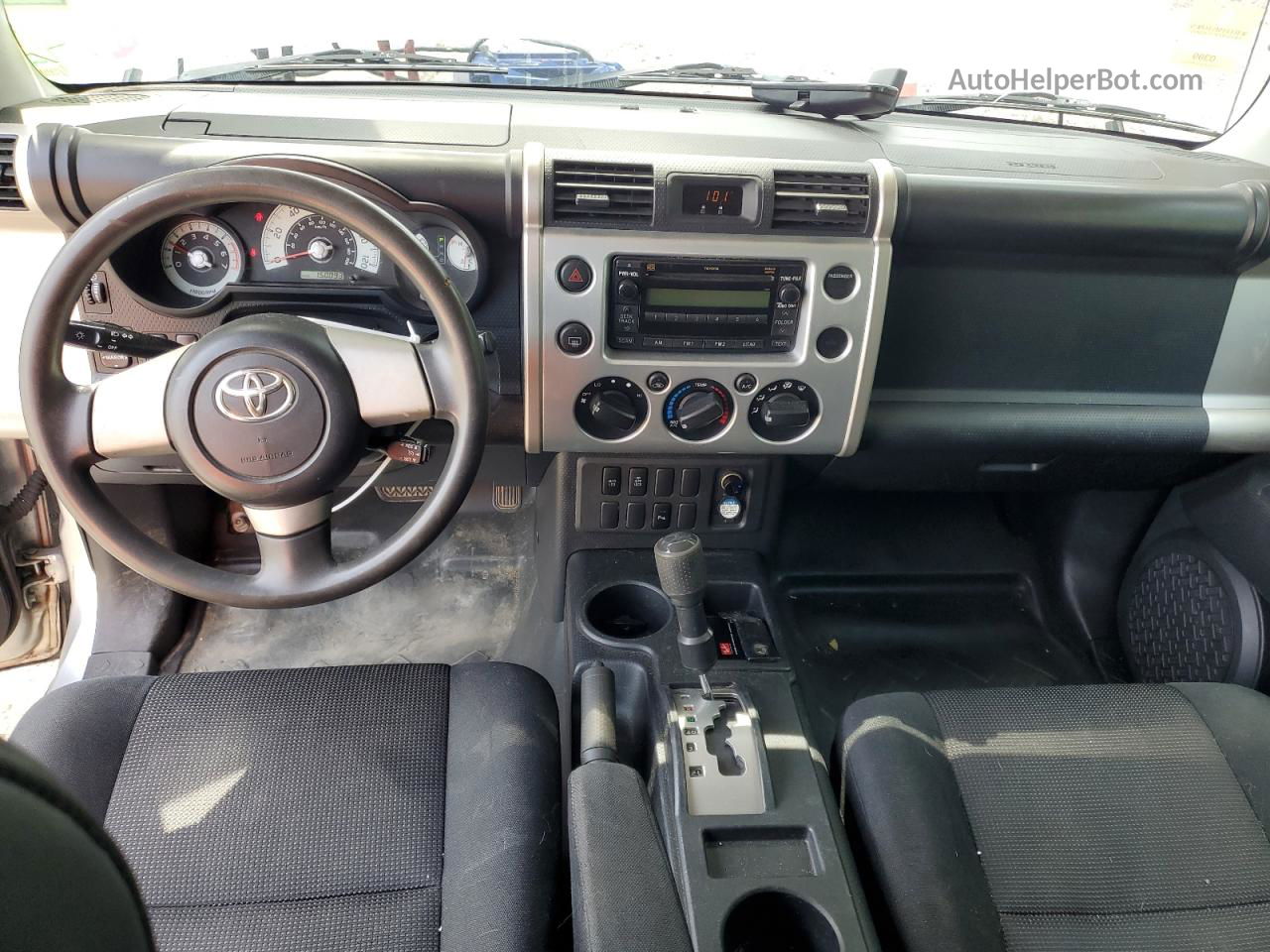 2007 Toyota Fj Cruiser  Серебряный vin: JTEZU11F170013625