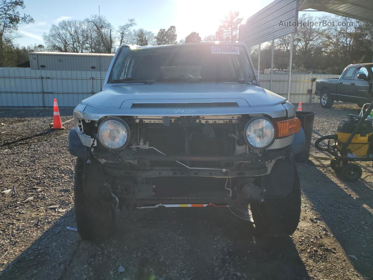 2007 Toyota Fj Cruiser  Silver vin: JTEZU11F570015510