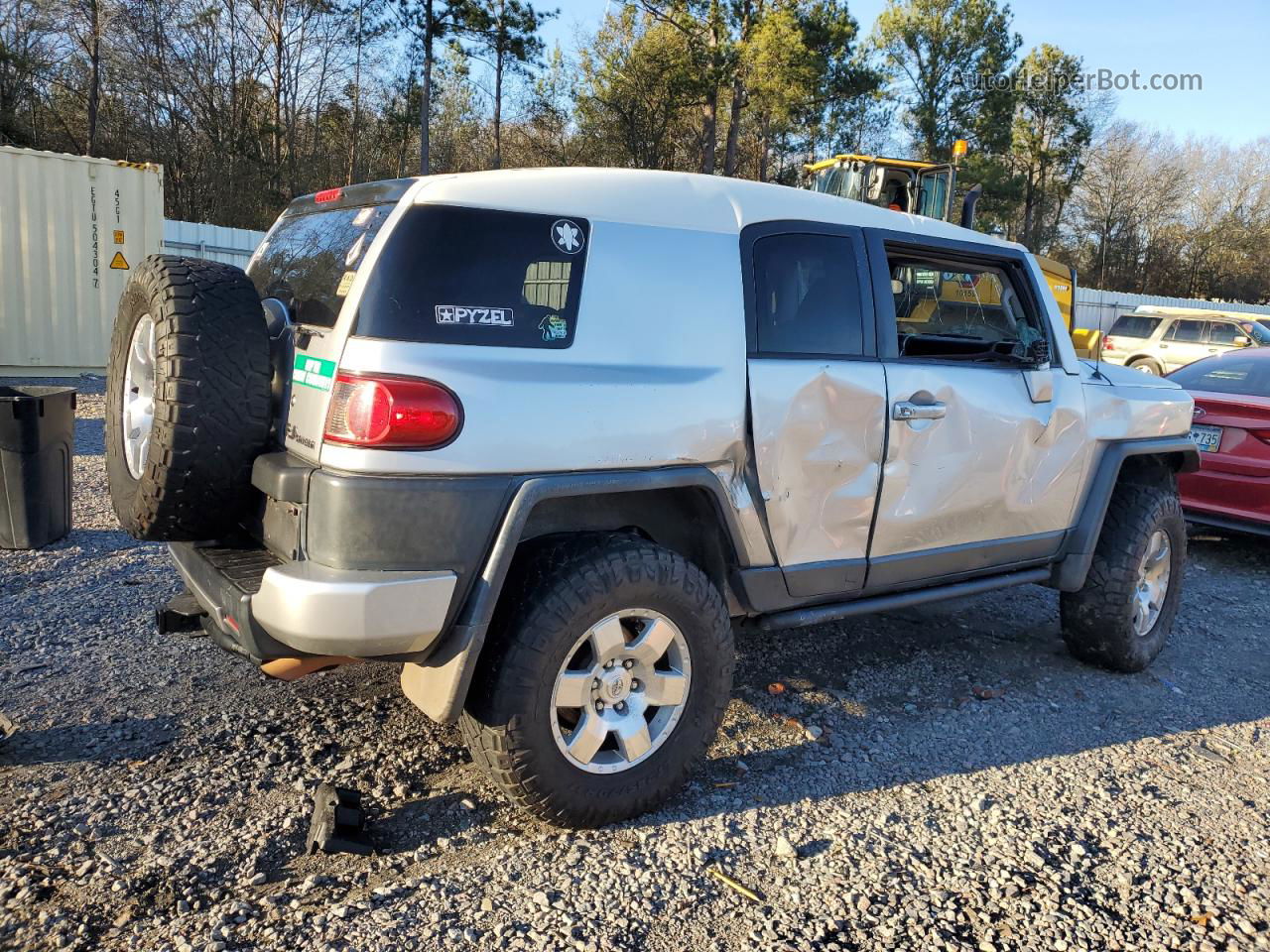 2007 Toyota Fj Cruiser  Серебряный vin: JTEZU11F570015510