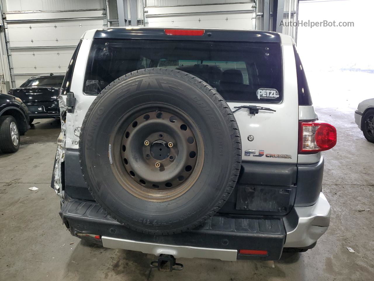 2007 Toyota Fj Cruiser  Silver vin: JTEZU11F570016205