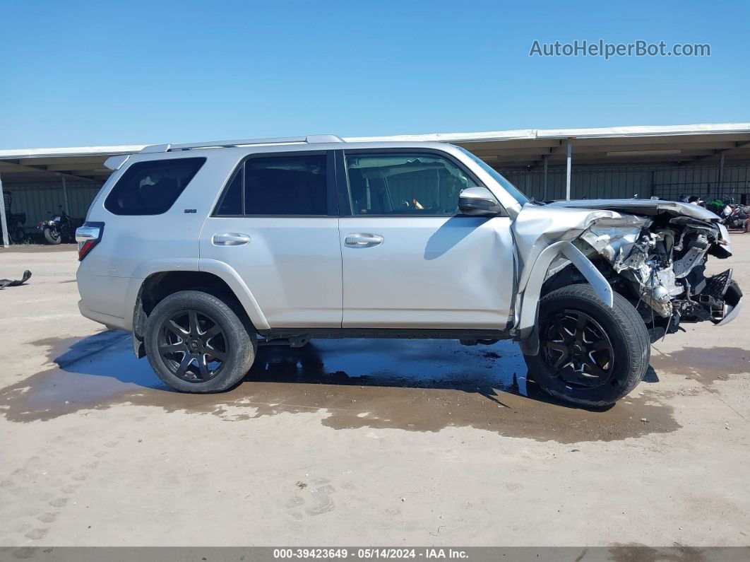 2017 Toyota 4runner Sr5 Silver vin: JTEZU5JR0H5164364