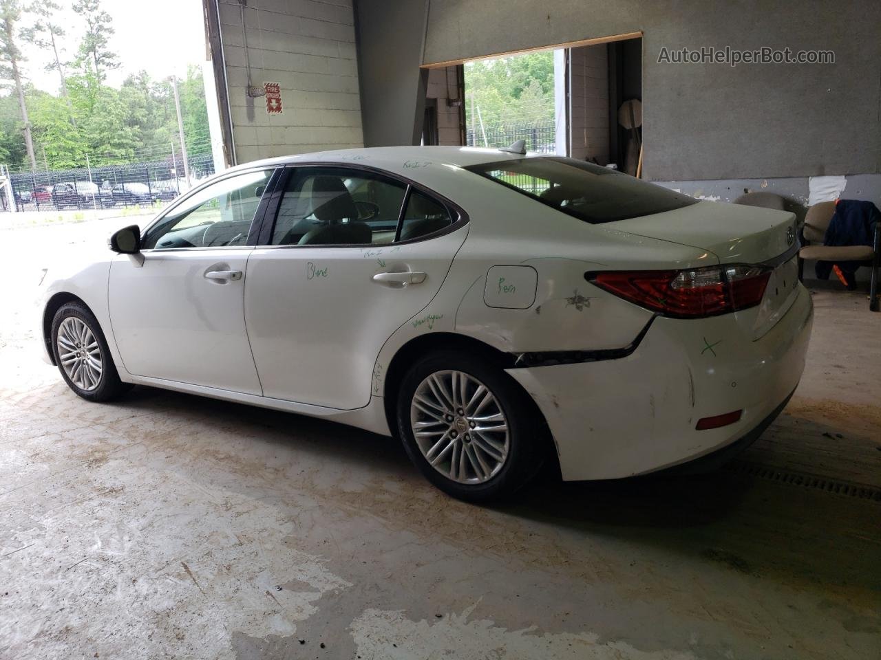 2013 Lexus Es 350 White vin: JTHBK1GG2D2001588