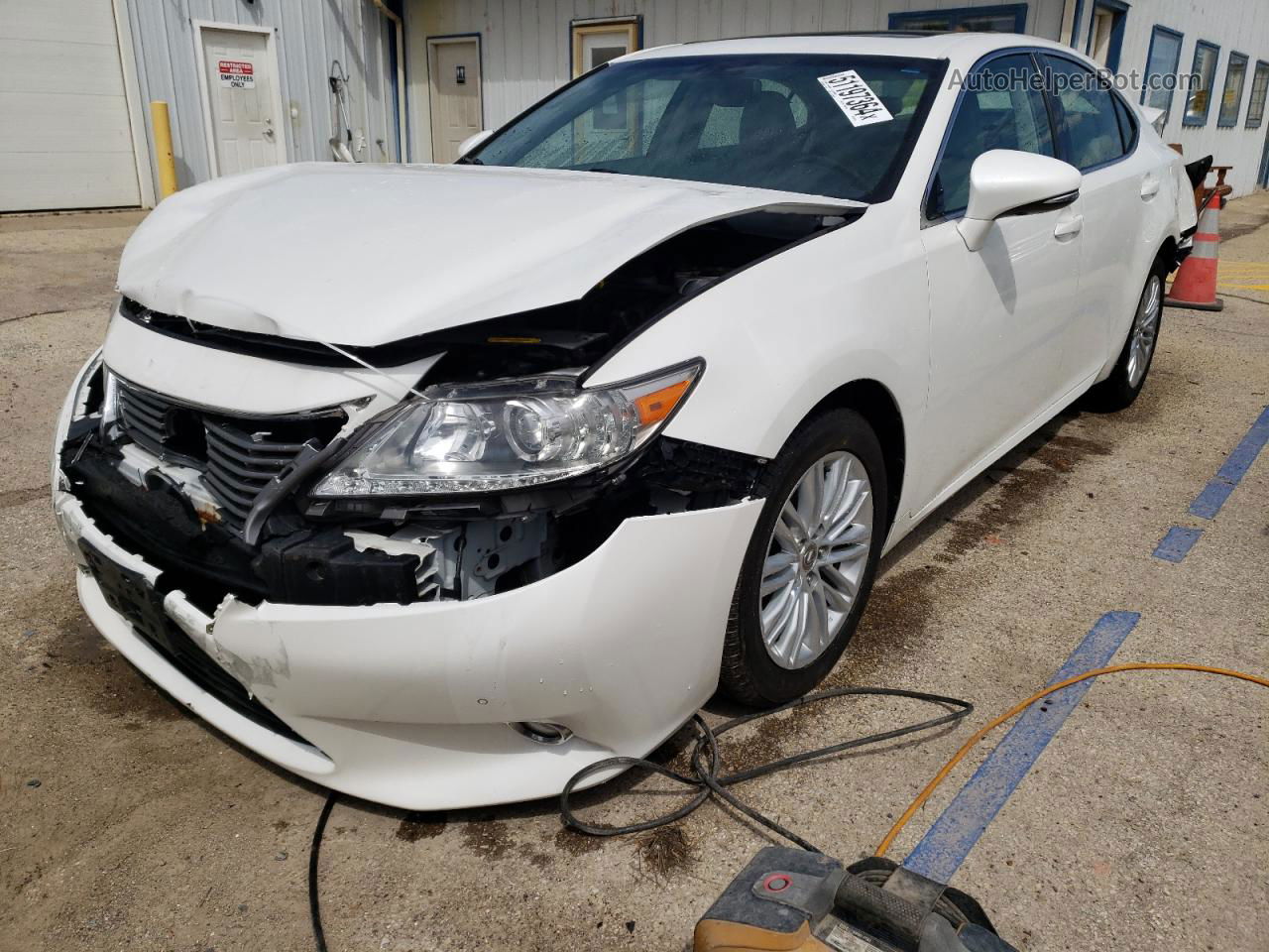 2013 Lexus Es 350 Белый vin: JTHBK1GG8D2033736