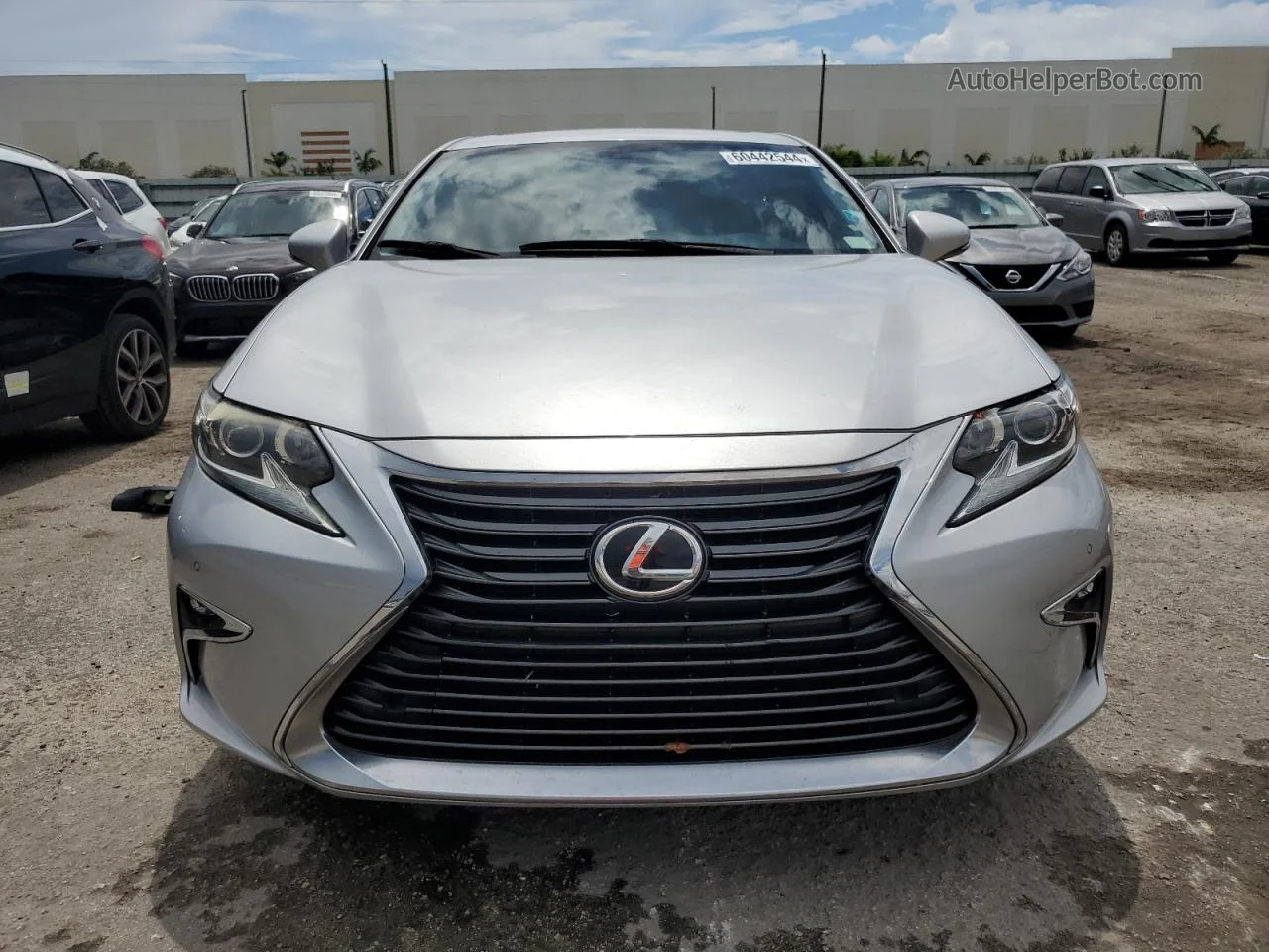 2016 Lexus Es 350 Серебряный vin: JTHBK1GG8G2212461