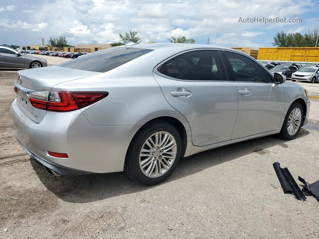 2016 Lexus Es 350 Silver vin: JTHBK1GG8G2212461