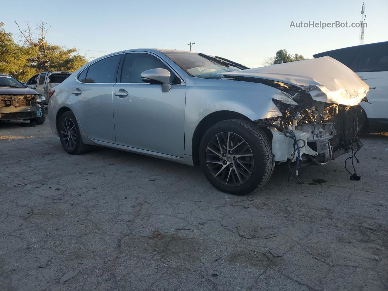 2016 Lexus Es 350 Silver vin: JTHBK1GG8G2216767