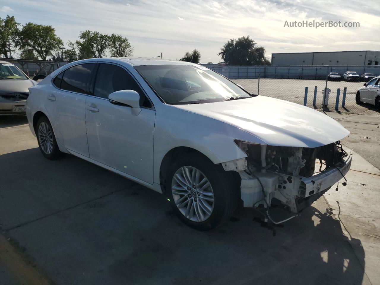 2014 Lexus Es 350 White vin: JTHBK1GGXE2115629