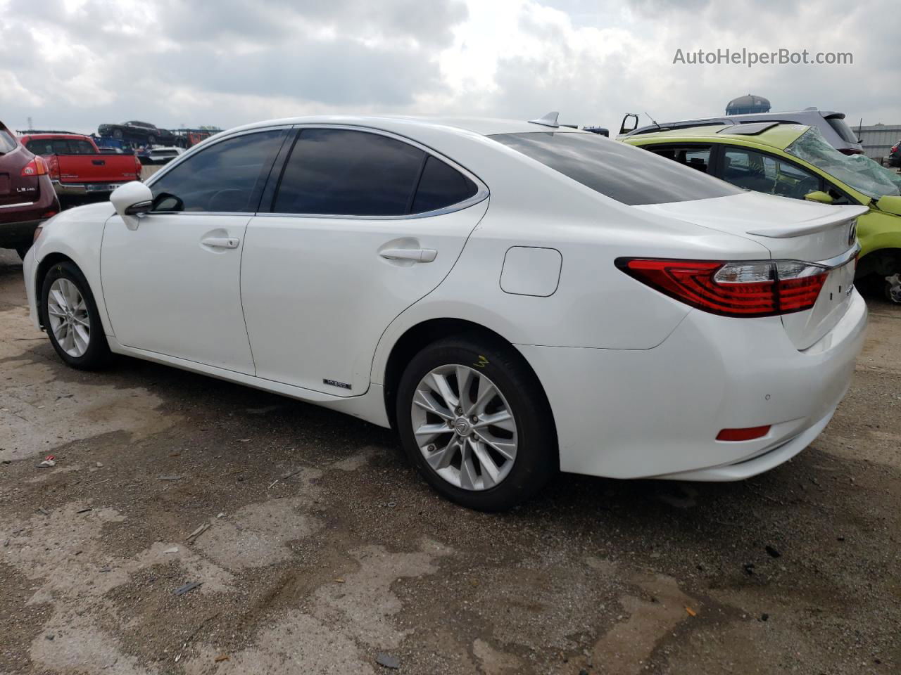 2014 Lexus Es 300h White vin: JTHBW1GG0E2039391