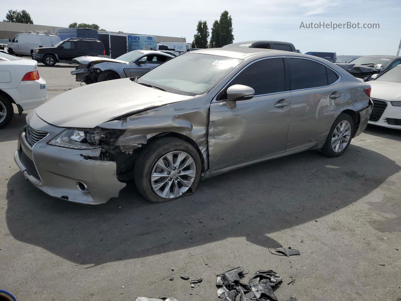 2015 Lexus Es 300h Silver vin: JTHBW1GG0F2080458