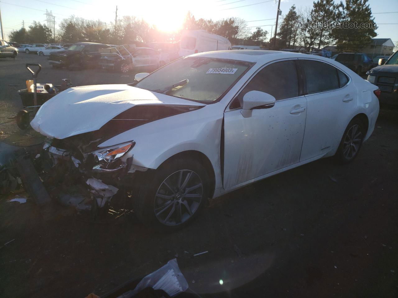 2018 Lexus Es 300h White vin: JTHBW1GG1J2173613