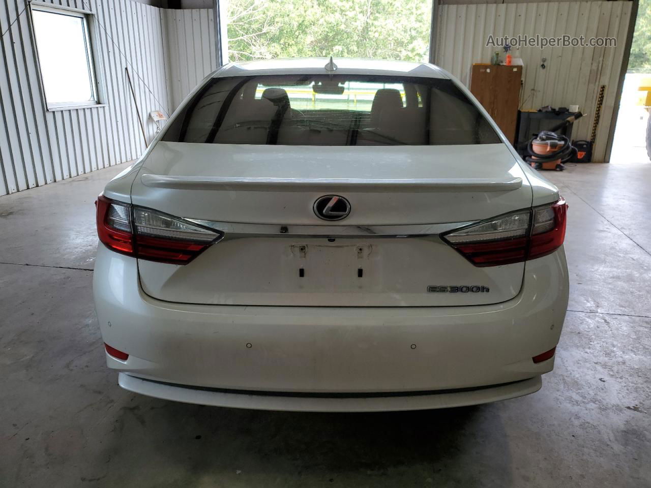 2018 Lexus Es 300h White vin: JTHBW1GG1J2193666