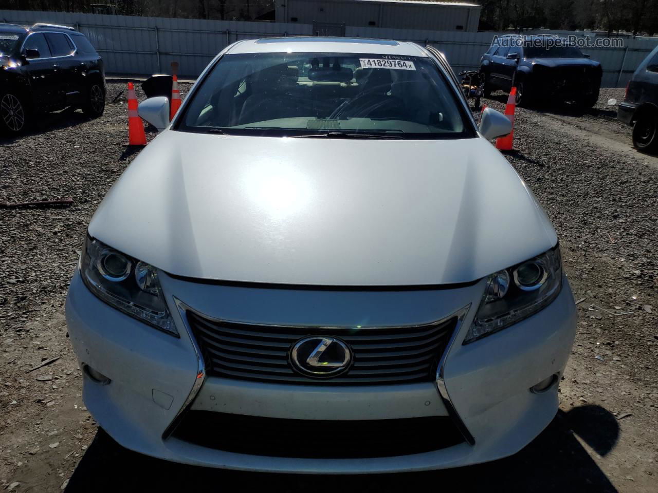 2013 Lexus Es 300h White vin: JTHBW1GG2D2028052