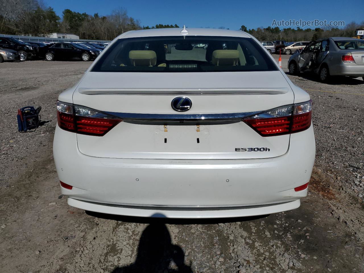 2013 Lexus Es 300h White vin: JTHBW1GG2D2028052