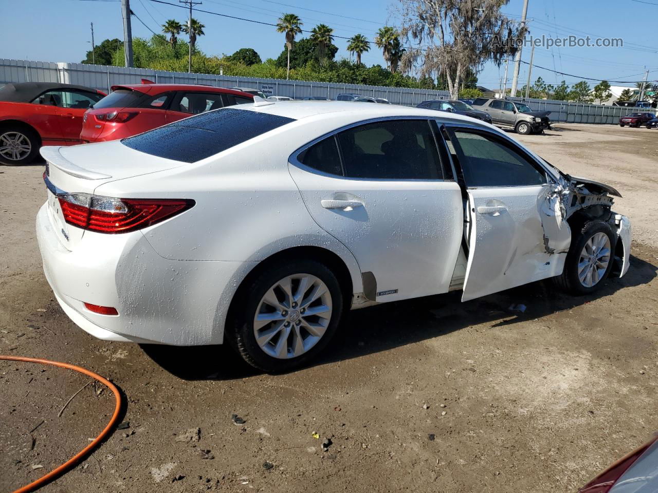 2014 Lexus Es 300h White vin: JTHBW1GG3E2053169