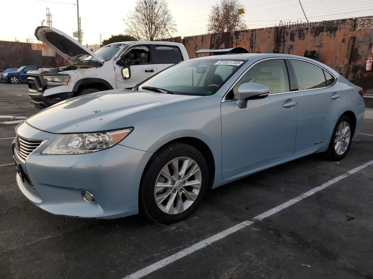 2014 Lexus Es 300h Turquoise vin: JTHBW1GG3E2057075