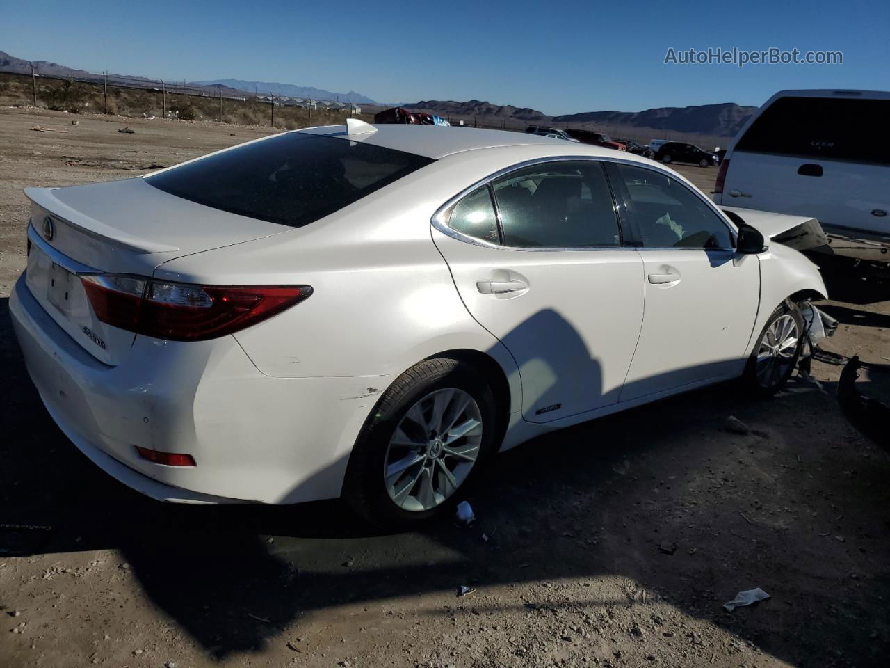 2015 Lexus Es 300h White vin: JTHBW1GG3F2088666