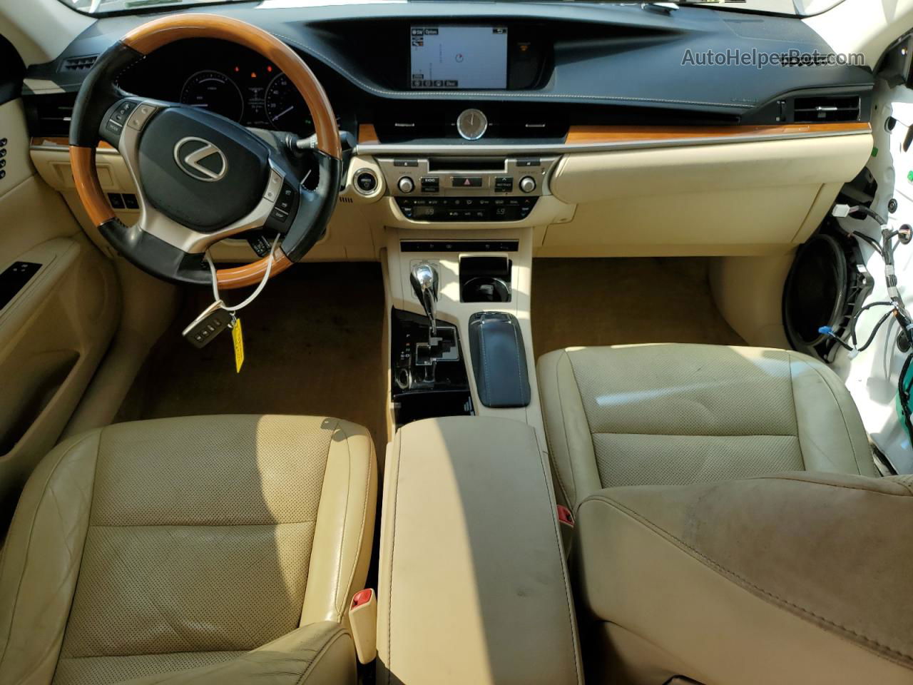 2015 Lexus Es 300h Белый vin: JTHBW1GG3F2092670