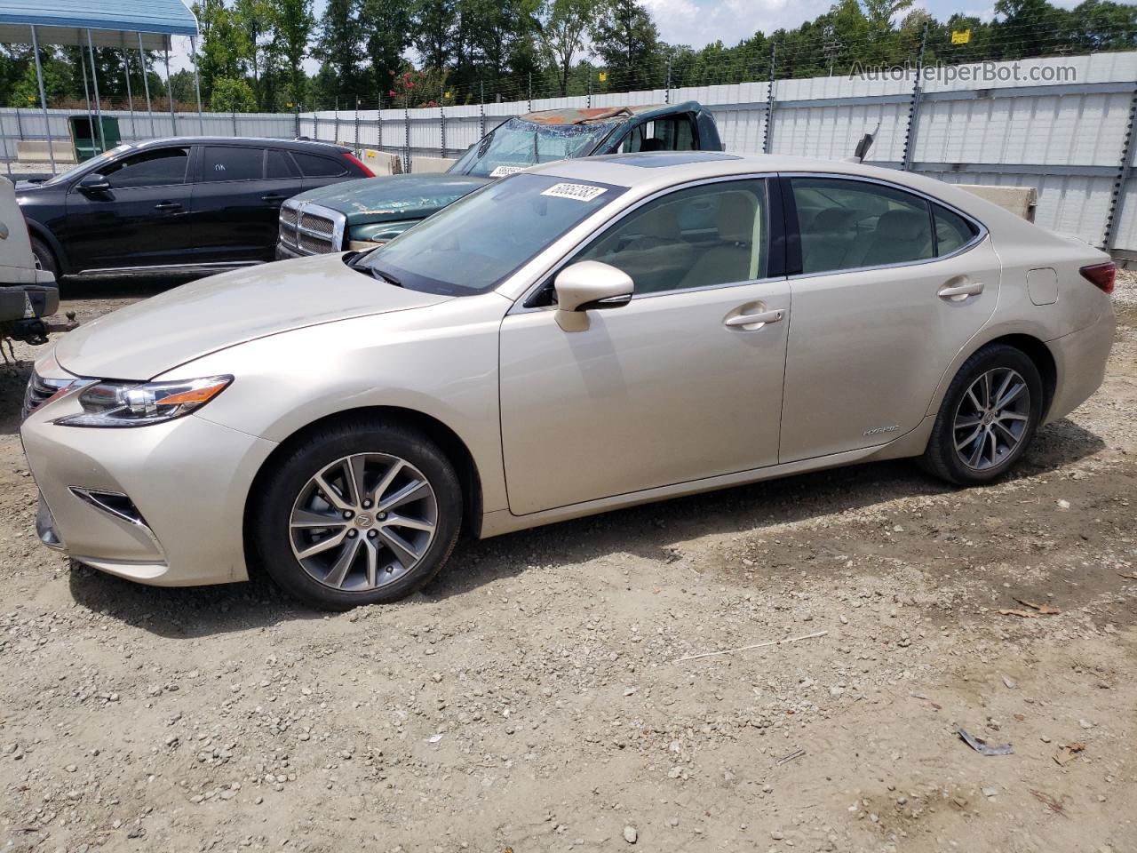 2018 Lexus Es 300h Золотой vin: JTHBW1GG3J2168493