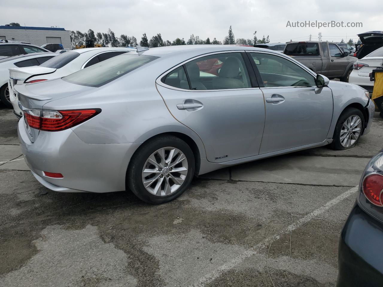 2014 Lexus Es 300h Серебряный vin: JTHBW1GG4E2063516