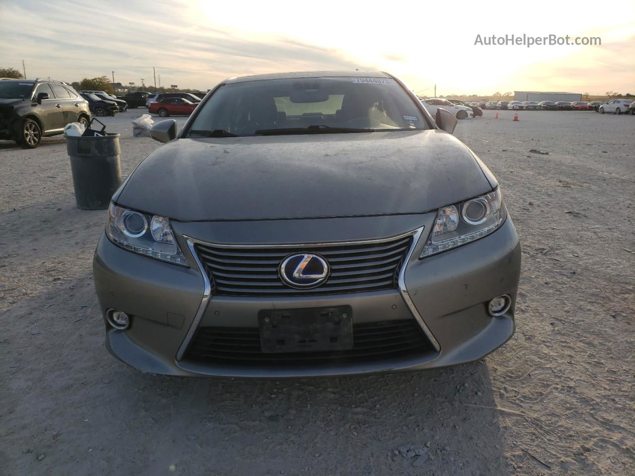 2015 Lexus Es 300h Бежевый vin: JTHBW1GG4F2084335