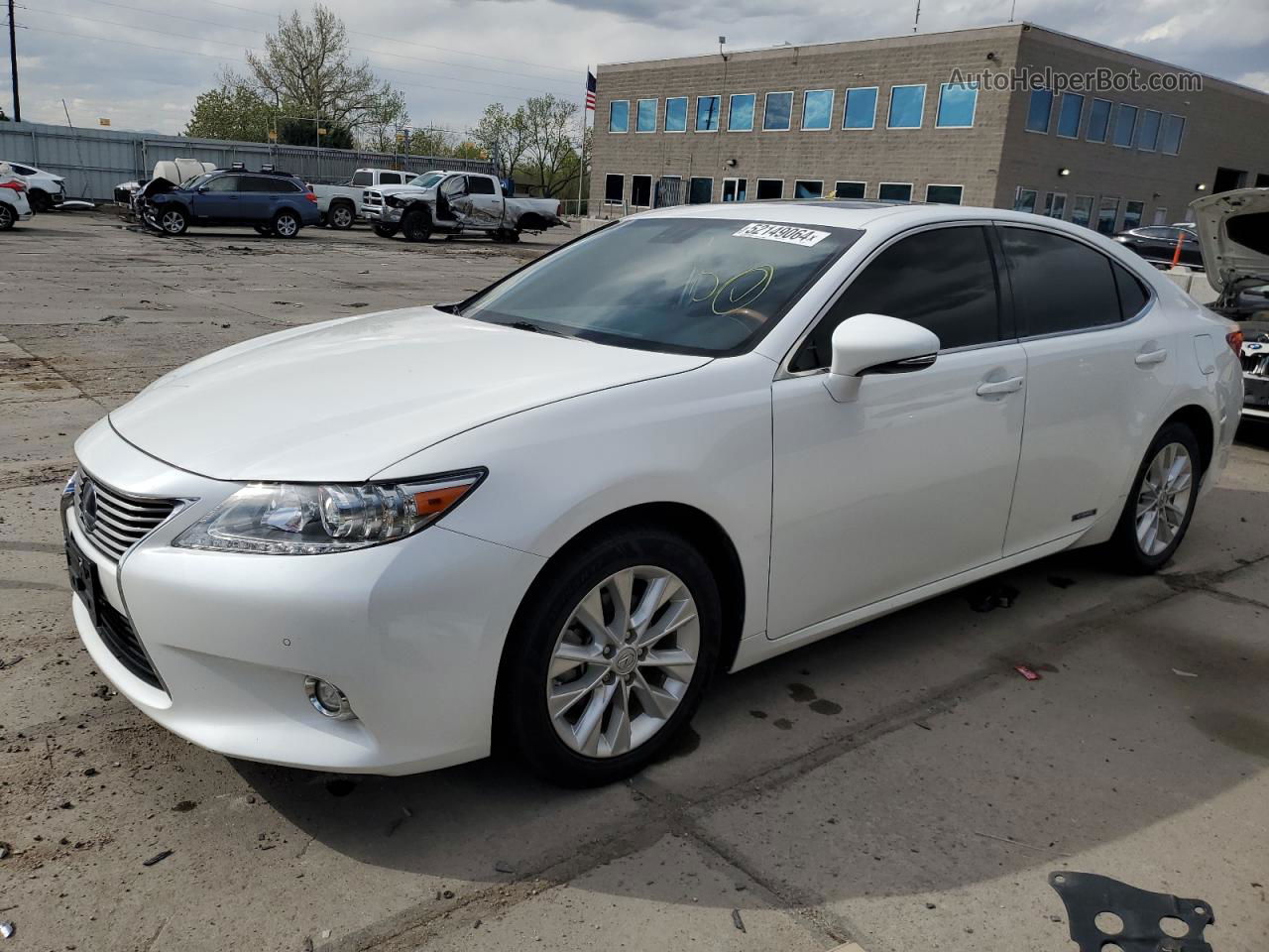 2015 Lexus Es 300h White vin: JTHBW1GG4F2097540