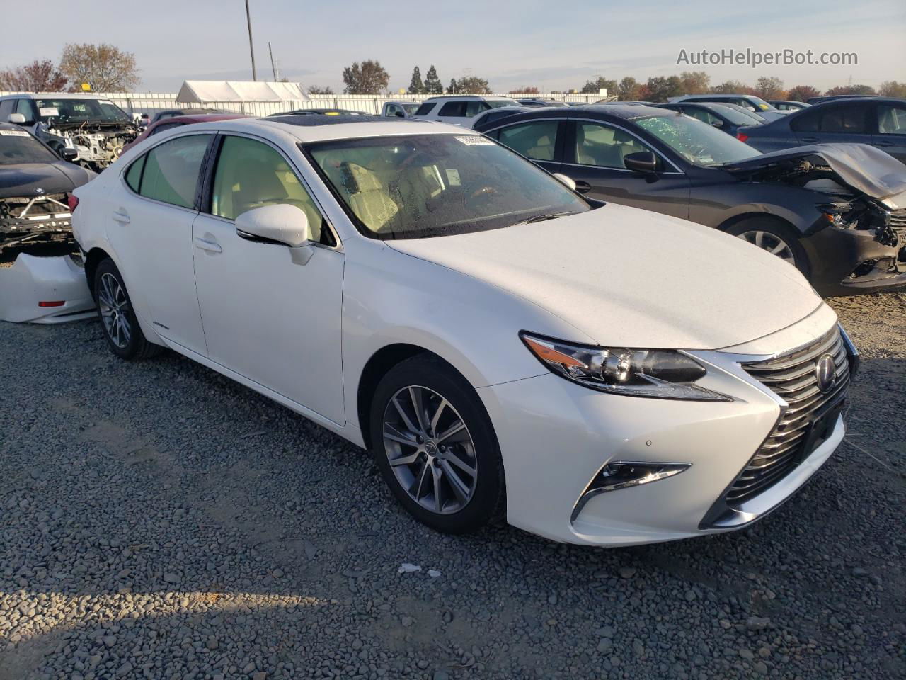 2017 Lexus Es 300h White vin: JTHBW1GG4H2144651