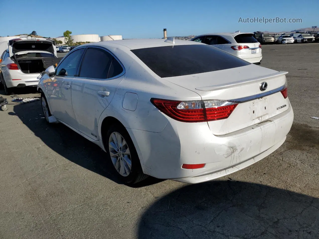 2015 Lexus Es 300h White vin: JTHBW1GG5F2080410