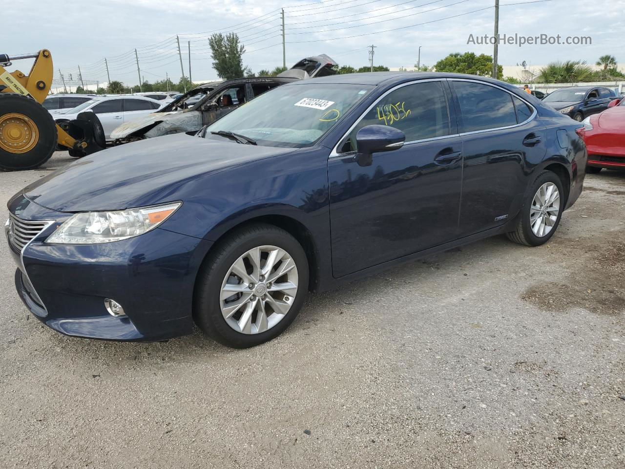 2015 Lexus Es 300h Синий vin: JTHBW1GG5F2100686