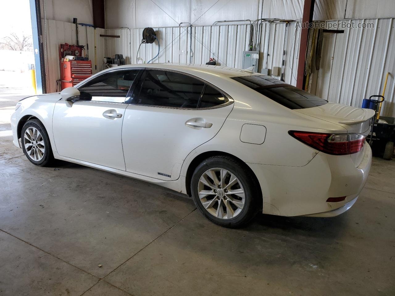 2013 Lexus Es 300h White vin: JTHBW1GG6D2036185