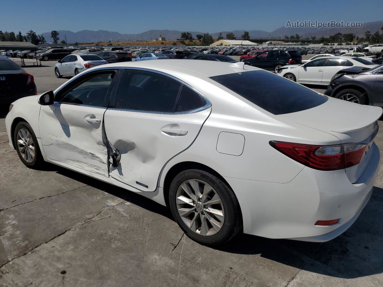 2015 Lexus Es 300h Белый vin: JTHBW1GG6F2086992