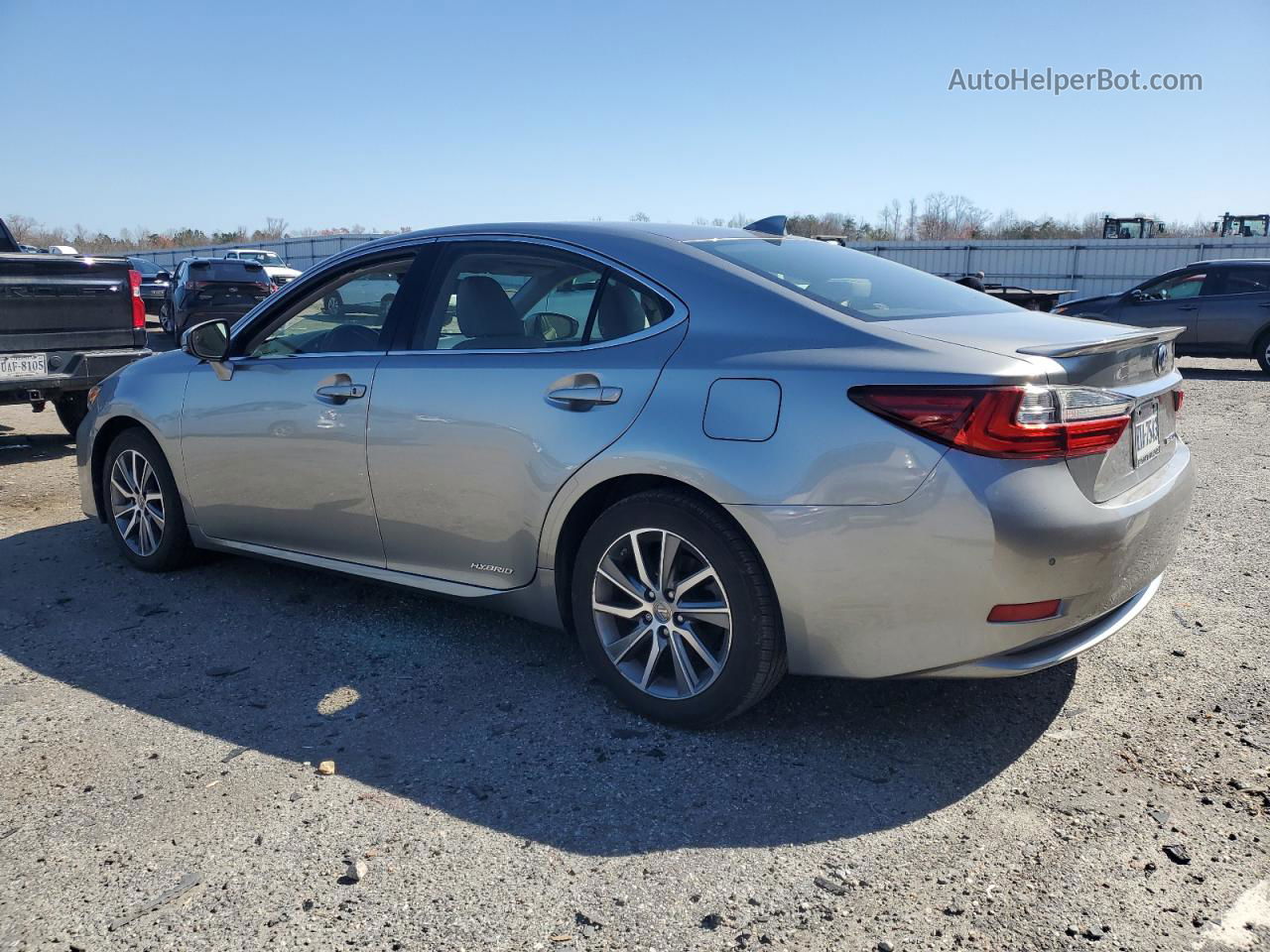 2018 Lexus Es 300h Silver vin: JTHBW1GG6J2188625