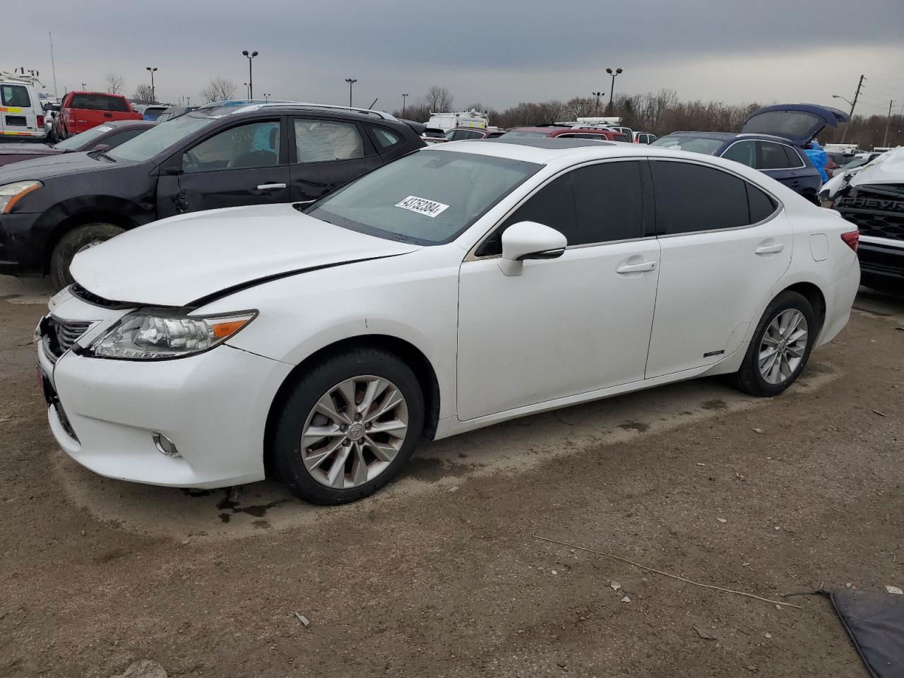 2015 Lexus Es 300h White vin: JTHBW1GG7F2085382