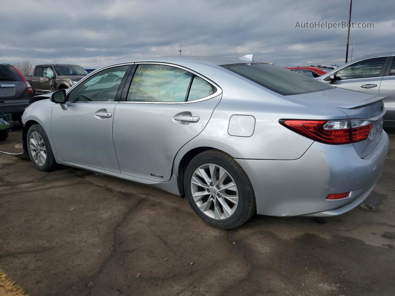 2015 Lexus Es 300h Silver vin: JTHBW1GG8F2086024