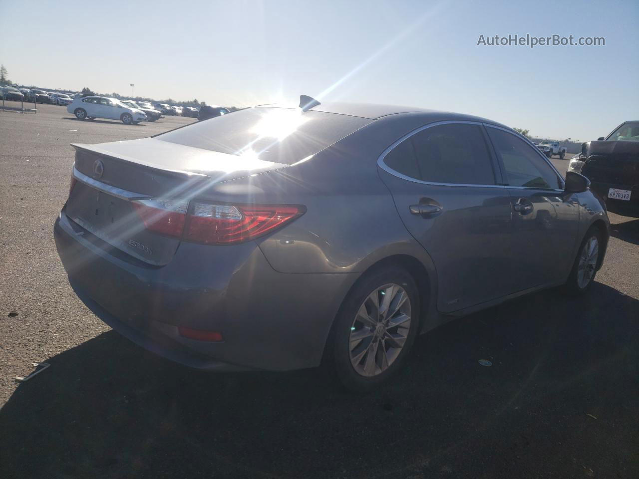 2015 Lexus Es 300h Угольный vin: JTHBW1GG8F2098450