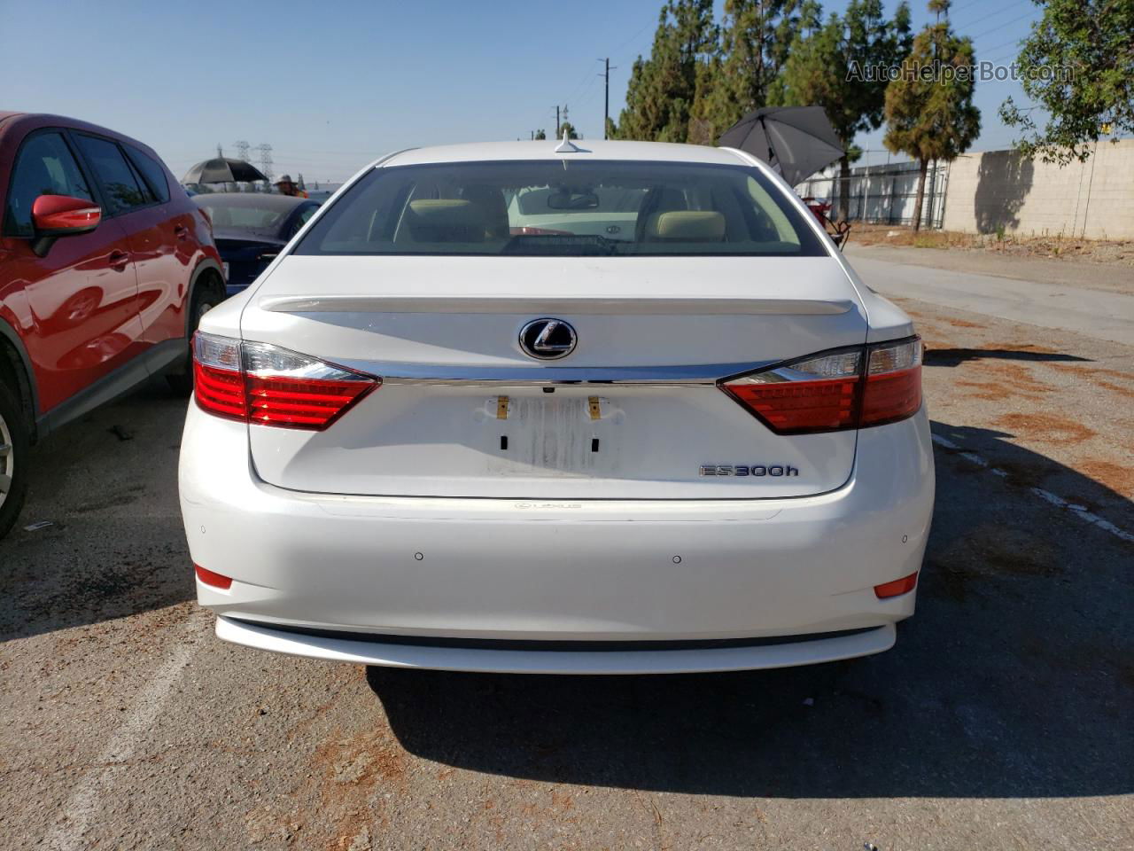 2013 Lexus Es 300h White vin: JTHBW1GG9D2037783