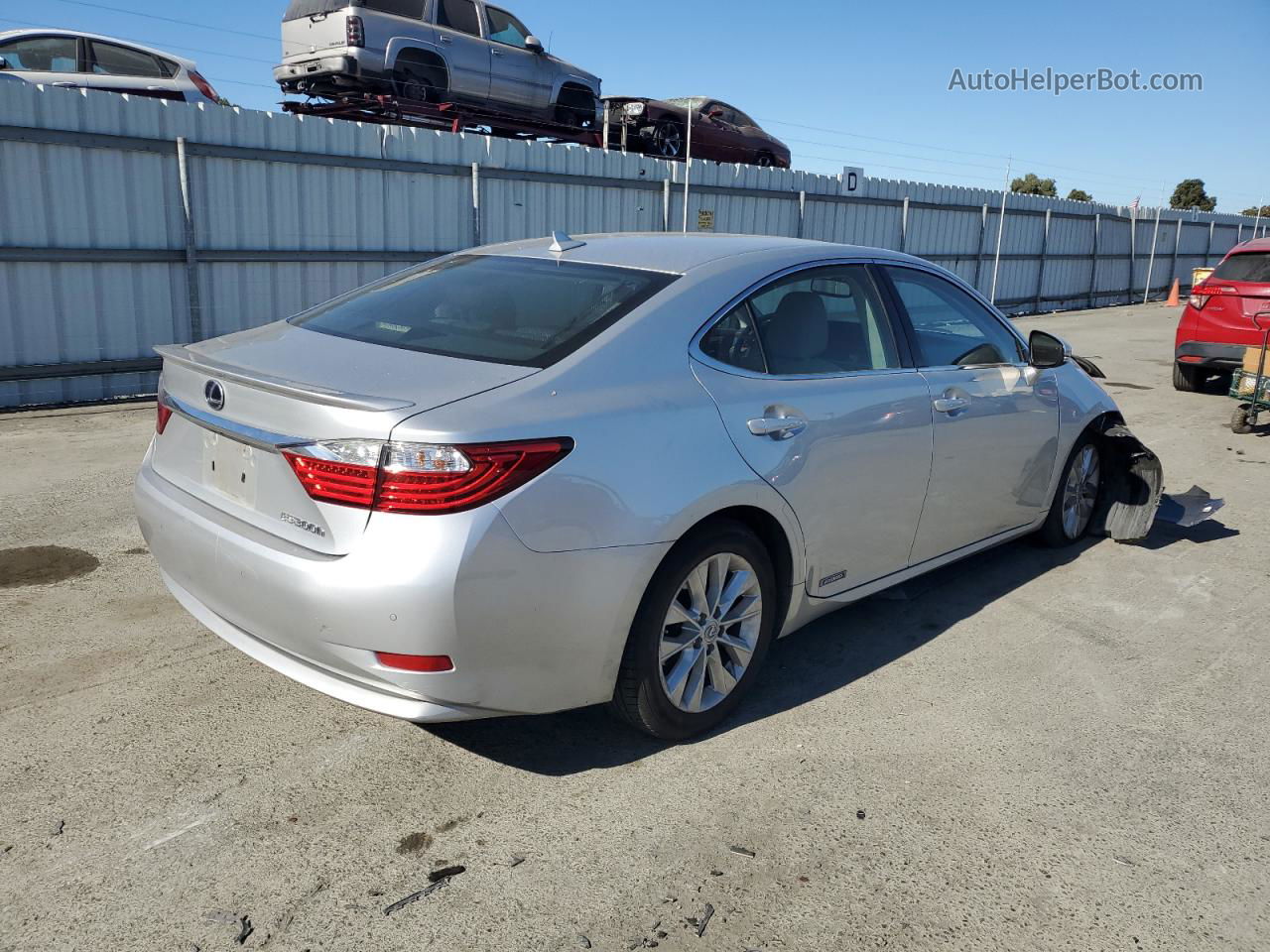 2014 Lexus Es 300h Silver vin: JTHBW1GG9E2040765