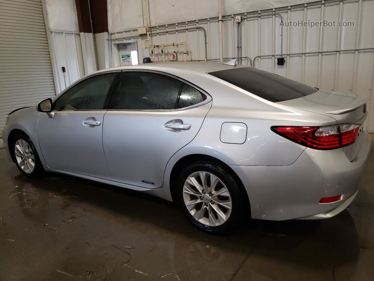 2014 Lexus Es 300h Silver vin: JTHBW1GGXE2053797