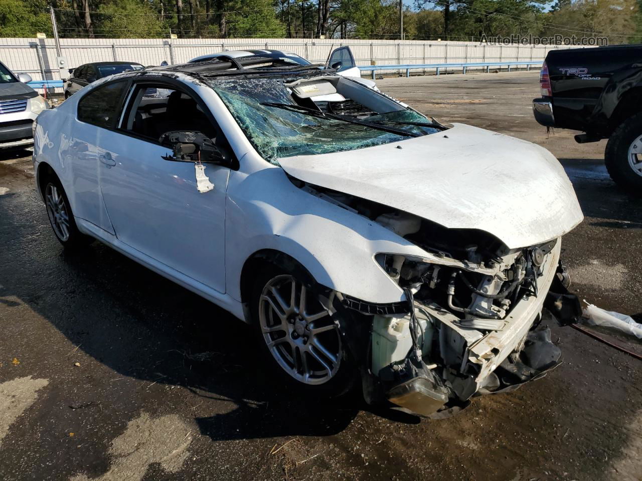 2008 Toyota Scion Tc  White vin: JTKDE167480225247