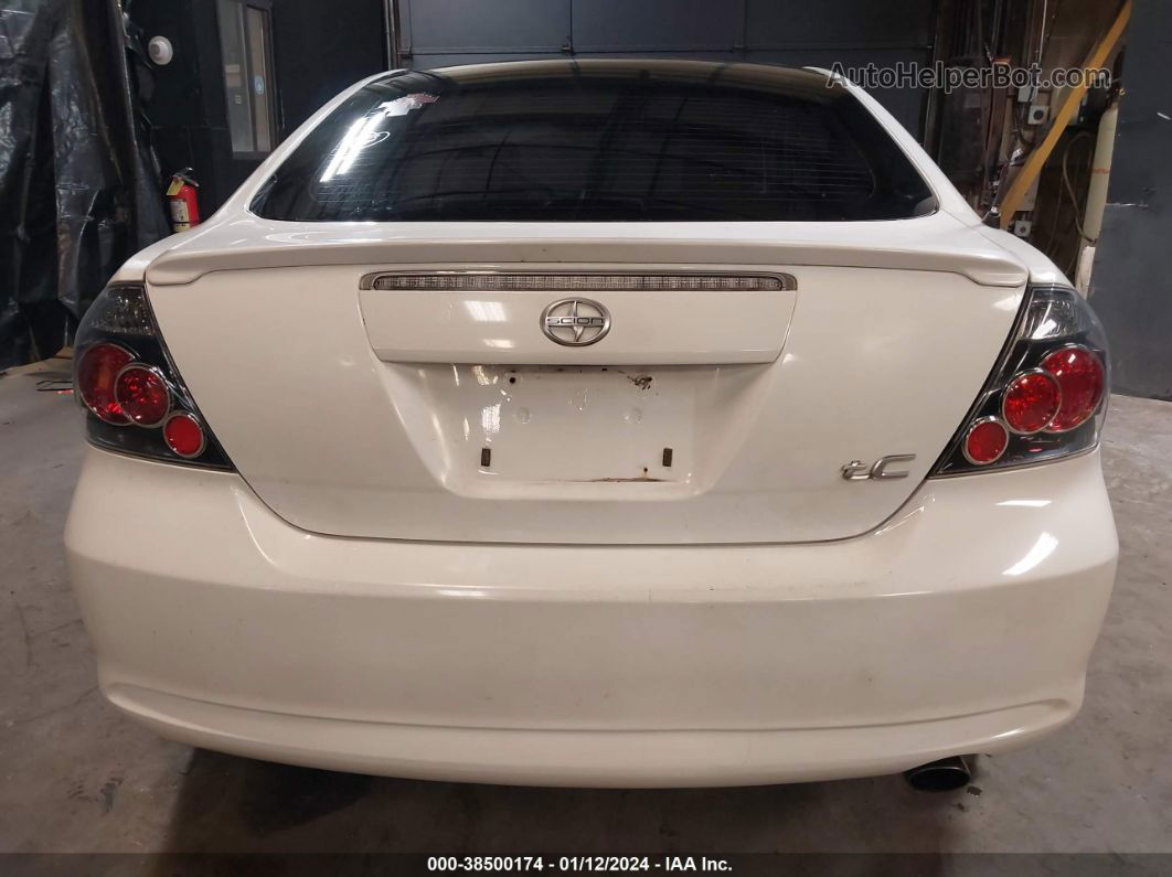 2008 Scion Tc   White vin: JTKDE167980267025