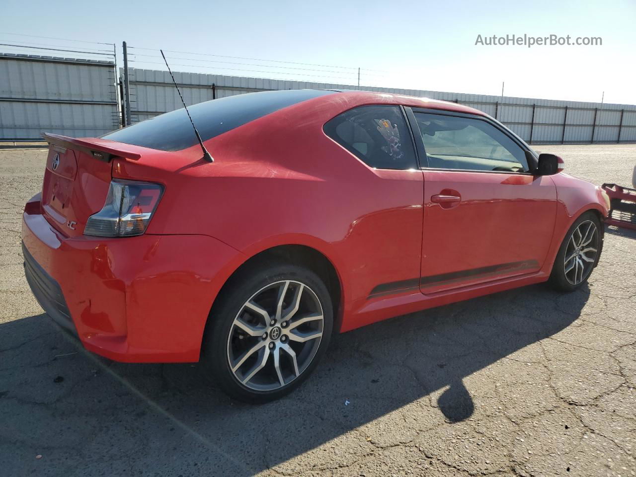 2015 Toyota Scion Tc  Red vin: JTKJF5C71FJ002795