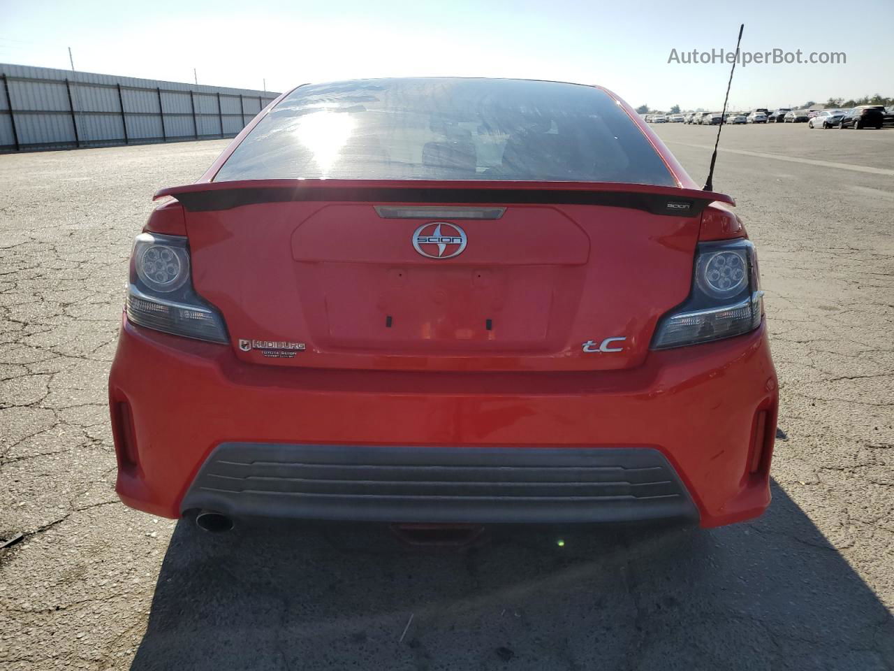 2015 Toyota Scion Tc  Red vin: JTKJF5C71FJ002795