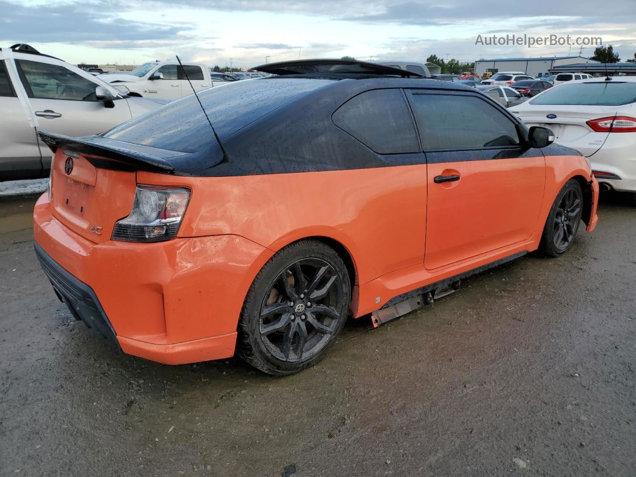 2015 Toyota Scion Tc  Оранжевый vin: JTKJF5C72FJ005365