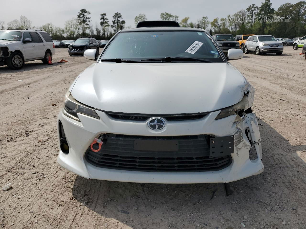 2015 Toyota Scion Tc  White vin: JTKJF5C75FJ012570